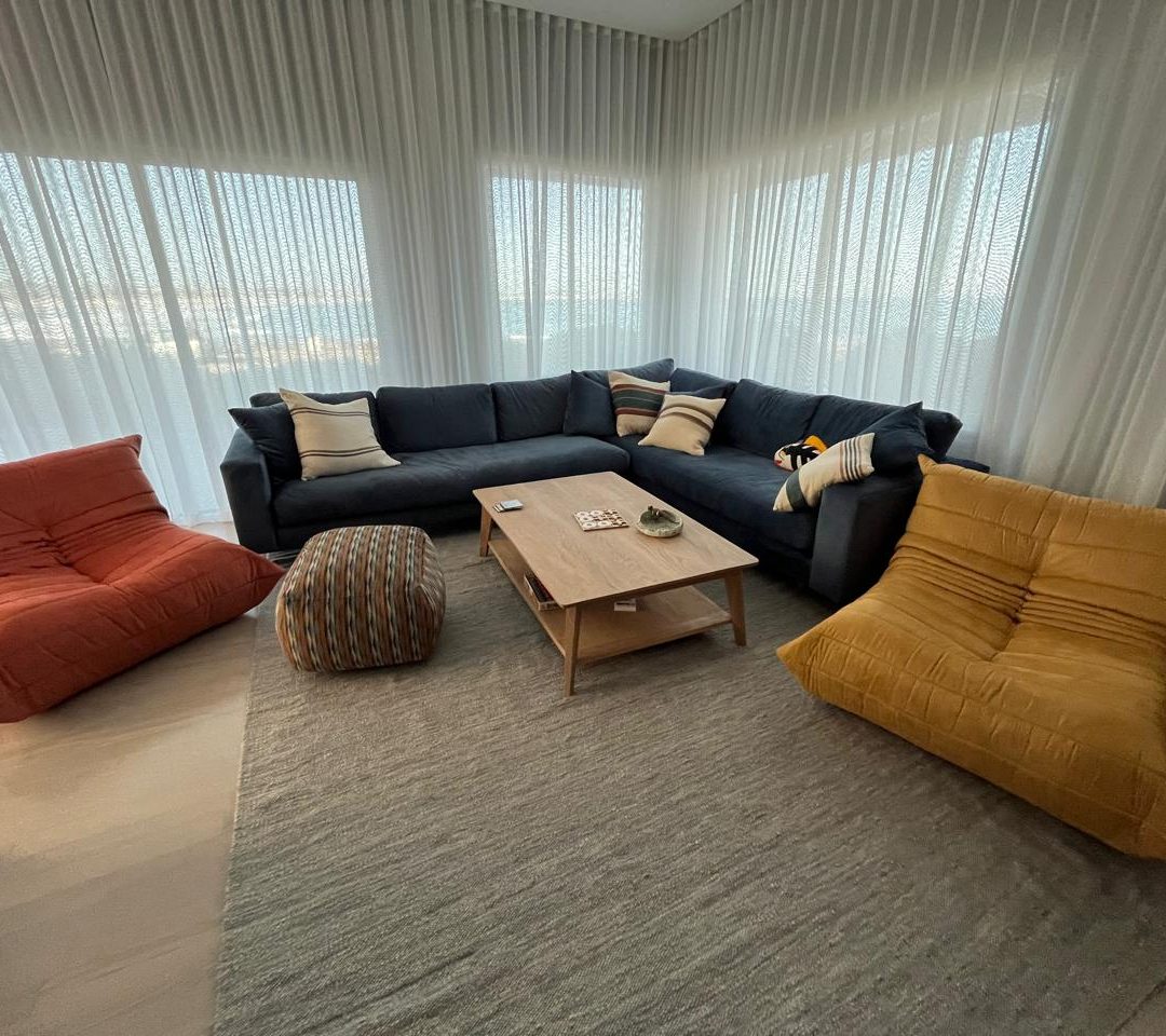 Jung Sofas UGC Jung Sofas